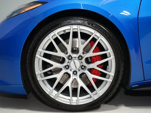 Used 2024 Chevrolet Corvette Z06 RWD image 33