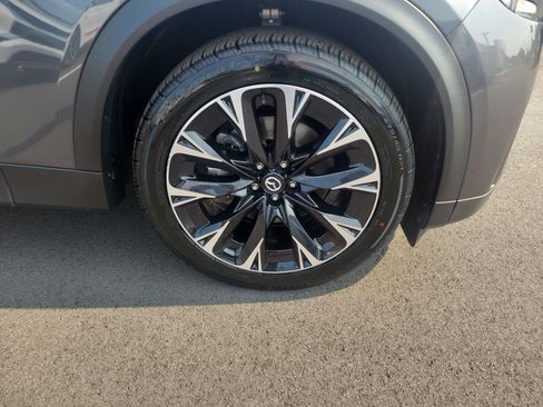 Used 2024 MAZDA CX-90 Plug-In Hybrid w/ Premium Pkg AWD/4WD image 12