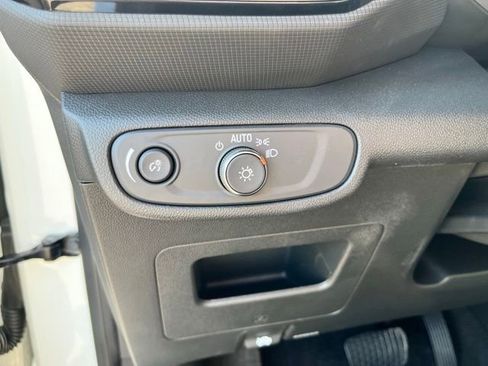 Used 2023 Chevrolet TrailBlazer LS FWD image 26