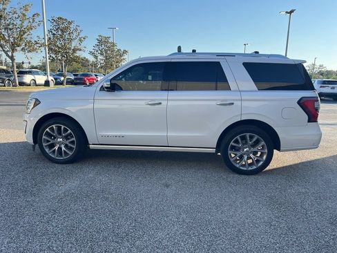 Used 2018 Ford Expedition Platinum RWD image 4