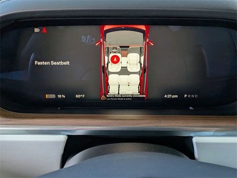 Used 2025 Tesla Model X image 17