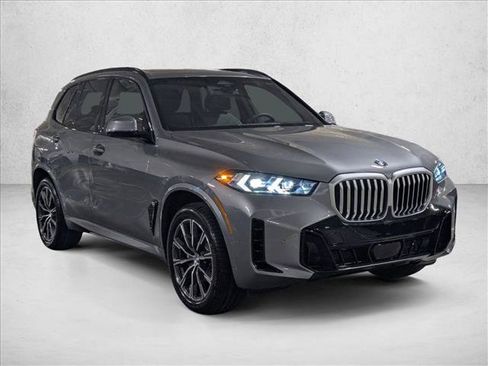 Used 2026 BMW X5 xDrive40i w/ M Sport Package AWD/4WD image 6