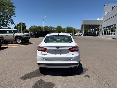 Used 2013 Ford Fusion SE FWD image 4