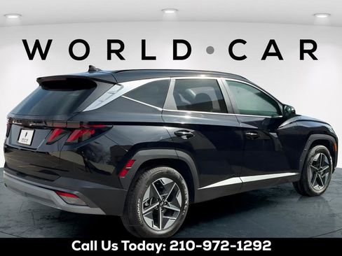 Certified 2025 Hyundai Tucson SEL image 8