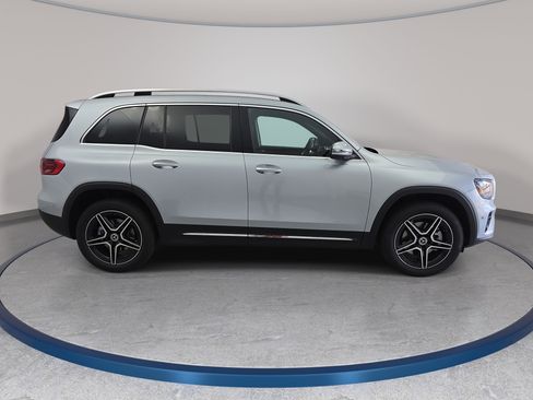 New 2026 Mercedes-Benz GLB 250 4MATIC image 4