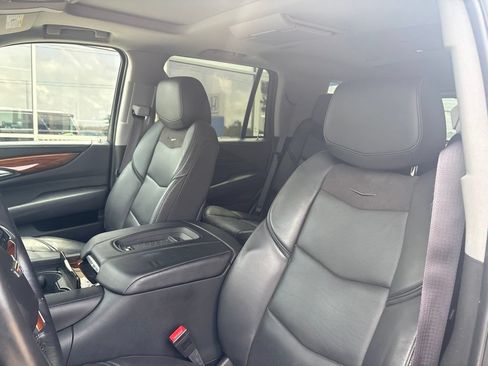 Used 2015 Cadillac Escalade Premium AWD/4WD image 13