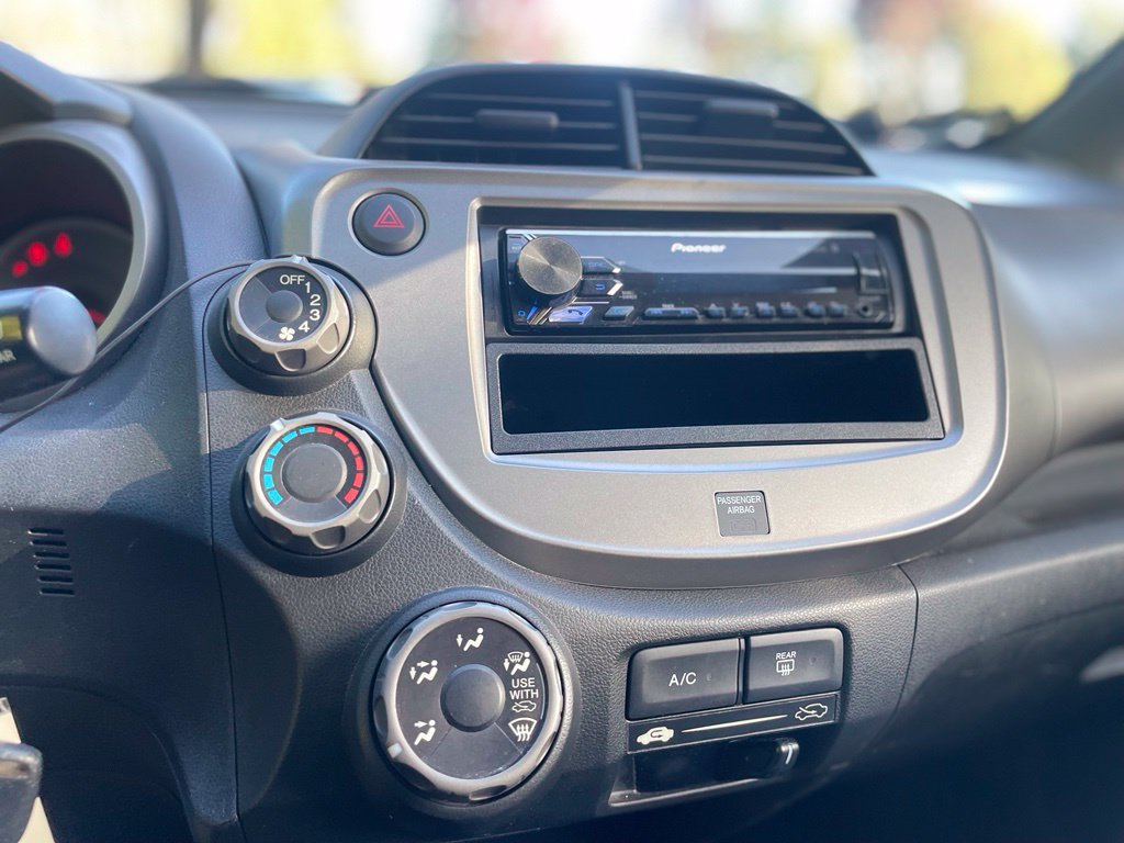Used 2010 Honda Fit image 13