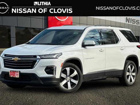 Used 2023 Chevrolet Traverse LT w/ LT Premium Package image 1