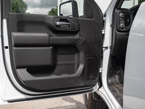 New 2024 GMC Sierra 3500 Pro w/ Convenience Package image 11