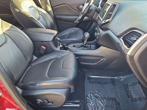 Used 2021 Jeep Cherokee Latitude Lux 80th Anniv w/ Quick Order Package 26U 80TH image 19