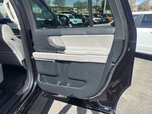 Used 2025 Ford Expedition Max Active image 29