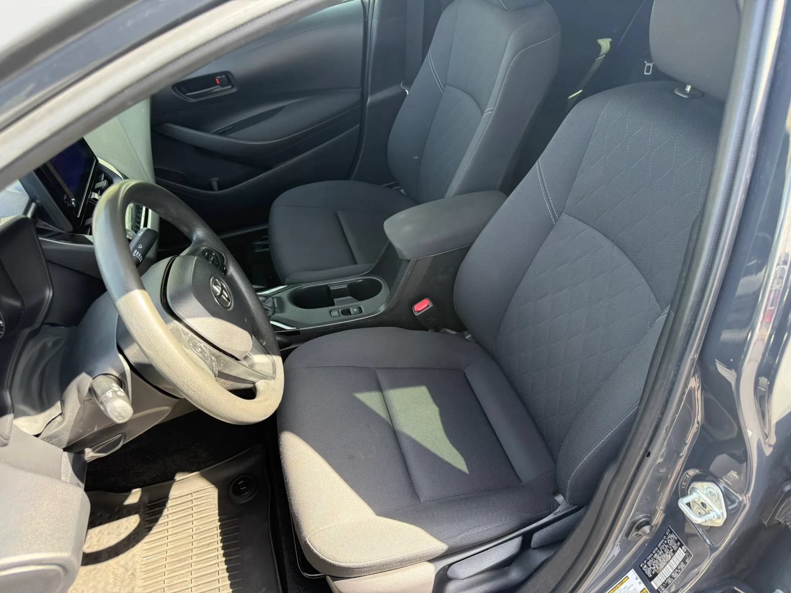 Used 2023 Toyota Corolla LE FWD image 12