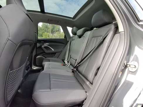 New 2025 Audi Q5 Premium Plus image 13
