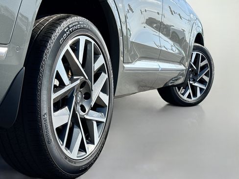 Used 2023 Hyundai Santa Fe Calligraphy AWD/4WD image 15