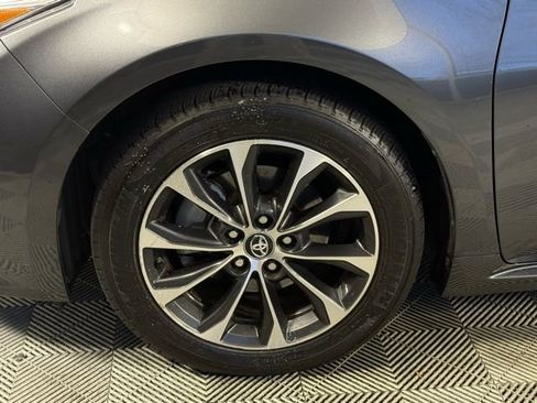 Used 2016 Toyota Avalon XLE image 7