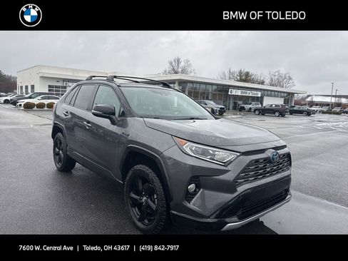 Used 2020 Toyota RAV4 XSE image 1