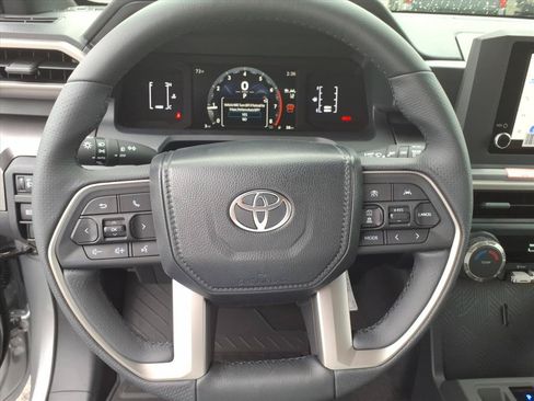New 2026 Toyota 4Runner SR5 RWD image 12