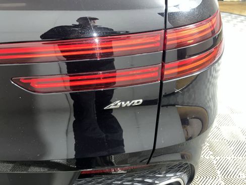 Used 2025 Genesis GV70 2.5T image 12