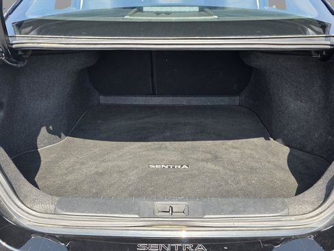Used 2025 Nissan Sentra SV FWD image 32