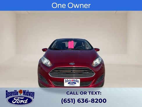 Used 2017 Ford Fiesta SE image 2
