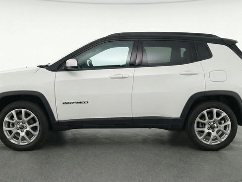 Used 2025 Jeep Compass Limited AWD/4WD image 5