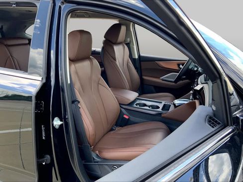 Certified 2026 Acura MDX FWD w/ Technology Package image 9