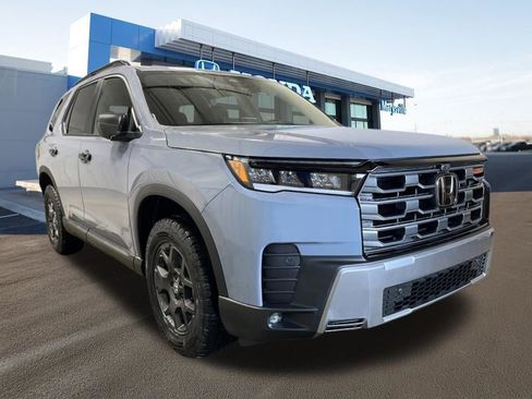 New 2026 Honda Pilot TrailSport image 1
