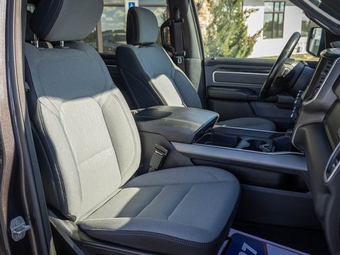 Used 2021 RAM 1500 Big Horn image 32