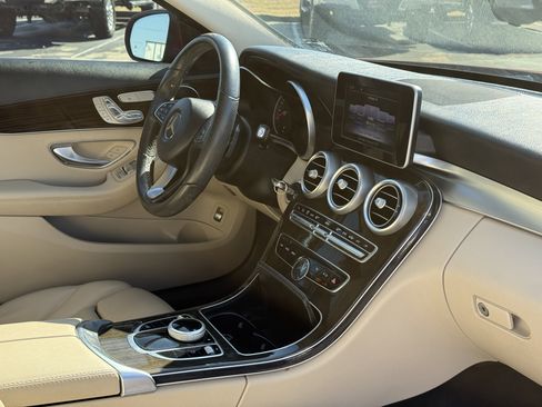 Used 2018 Mercedes-Benz C 300 Sedan w/ Parking Assist Package image 15