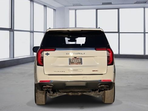 Used 2025 GMC Yukon Denali image 5