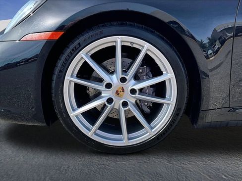 Certified 2024 Porsche 911 Carrera RWD image 11