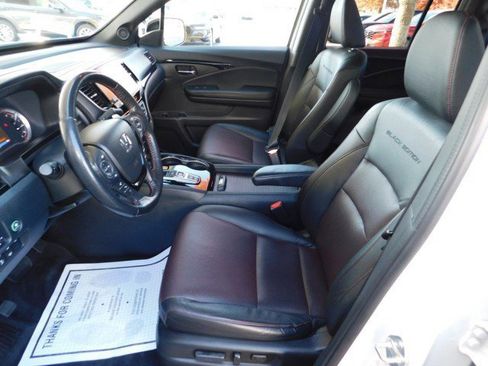 Used 2023 Honda Ridgeline Black Edition image 15