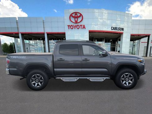 Certified 2022 Toyota Tacoma TRD Off-Road AWD/4WD image 4