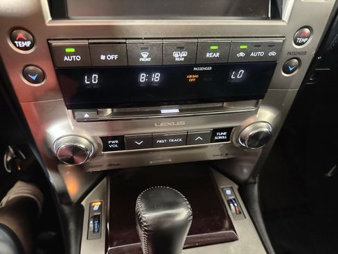 Used 2016 Lexus GX 460 w/ Premium Package AWD/4WD image 19