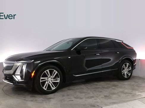 Used 2024 Cadillac Lyriq Tech w/ LPO, Floor Liner Package RWD image 18