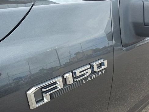 Used 2018 Ford F150 Lariat w/ Equipment Group 502A Luxury RWD image 2