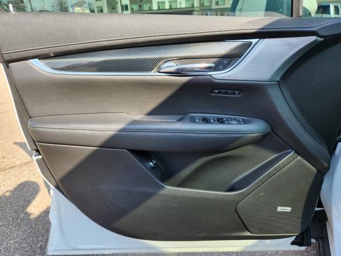 Used 2020 Cadillac XT6 Sport image 22