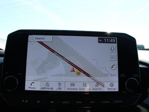 Used 2025 Nissan Pathfinder SL image 49