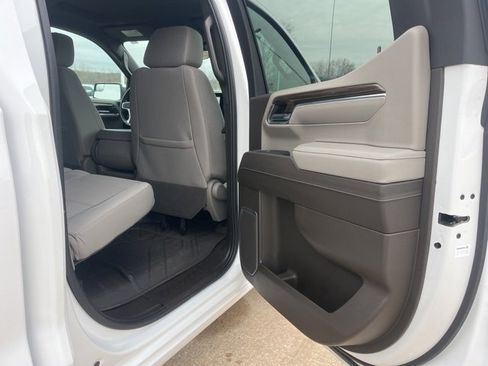 Used 2024 Chevrolet Silverado 1500 LT w/ All Star Edition Plus image 41