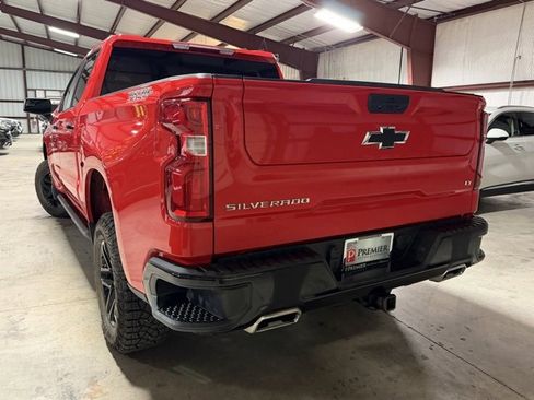 Used 2024 Chevrolet Silverado 1500 LT Trail Boss w/ Convenience Package II image 8