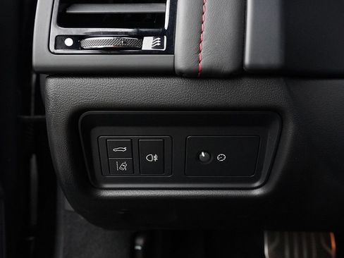Used 2023 Jaguar F-TYPE R AWD/4WD image 38