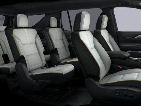 New 2026 Chevrolet Traverse High Country FWD image 33