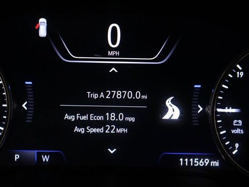 Used 2022 Buick Enclave Premium AWD/4WD image 21