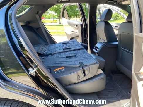 Used 2024 Chevrolet Equinox Premier FWD image 39