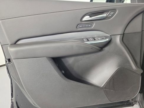 Certified 2025 Cadillac XT4 Premium Luxury image 18