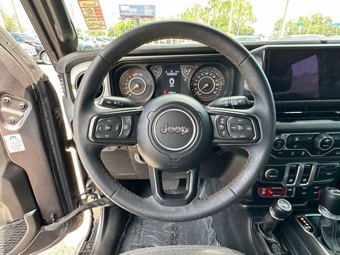 Used 2024 Jeep Wrangler Sport AWD/4WD image 11