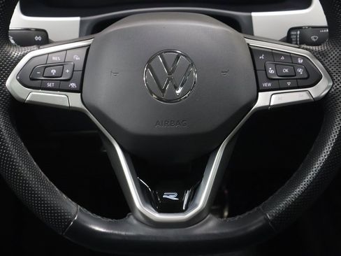 Used 2022 Volkswagen Atlas SEL R-Line image 17