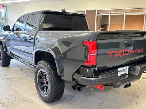 Used 2025 Toyota Tacoma TRD Pro image 6