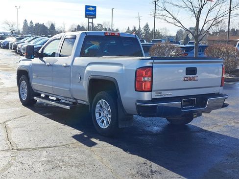 Used 2016 GMC Sierra 1500 SLE w/ SLE Value Package image 4