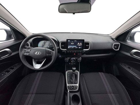 New 2026 Hyundai Venue SEL FWD image 13